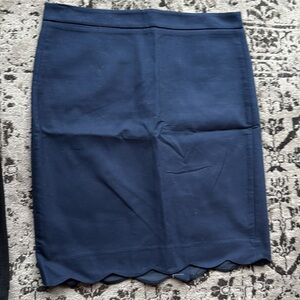 Scalloped edge navy blue pencil skirt with tags!